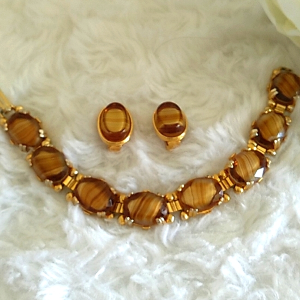 Vintage Tiger Eye Look glass Bracelet and Clip Earrings set